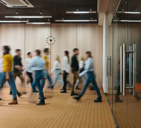 事例を用いて解説！組織の最適化とシステム活用で実現する海外子会社の不正防止と経理業務最適化